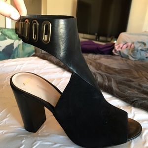 Leather strap heel